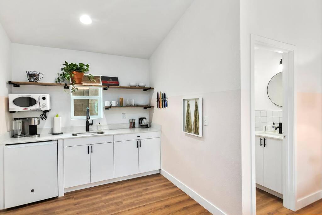 Paokalani Studio Suite.Hoʻoluʻolu Чандлър Екстериор снимка